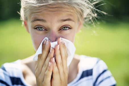young girl with allergies